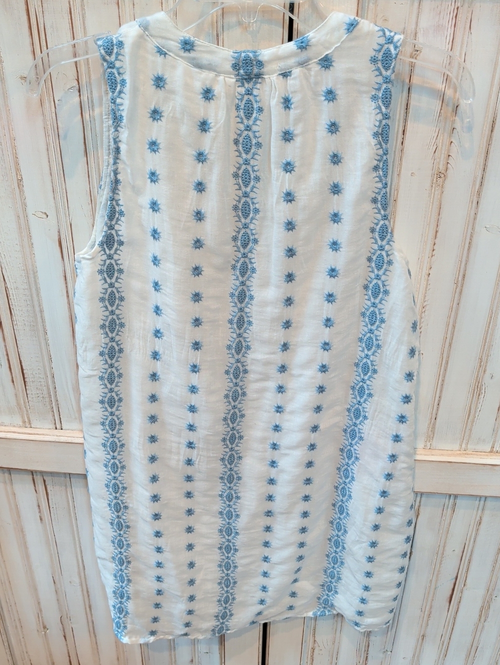 Dylan, White And Light Blue Embroidered Sleeveless Dress. XS - Picture 3 of 7